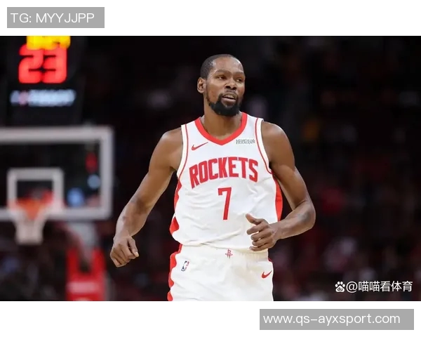 火箭队出征四连客战太阳勇士爵士两场登机照中未见杜兰特身影