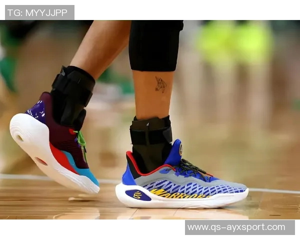 迪班萨NCAA首秀球鞋成球星卡珍藏版引发热议