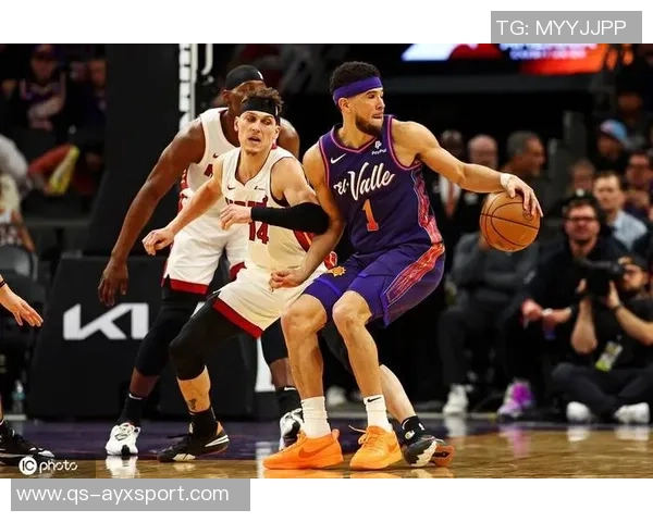 太阳队布克创历史首位前9场30分7助攻命中率惊人504085